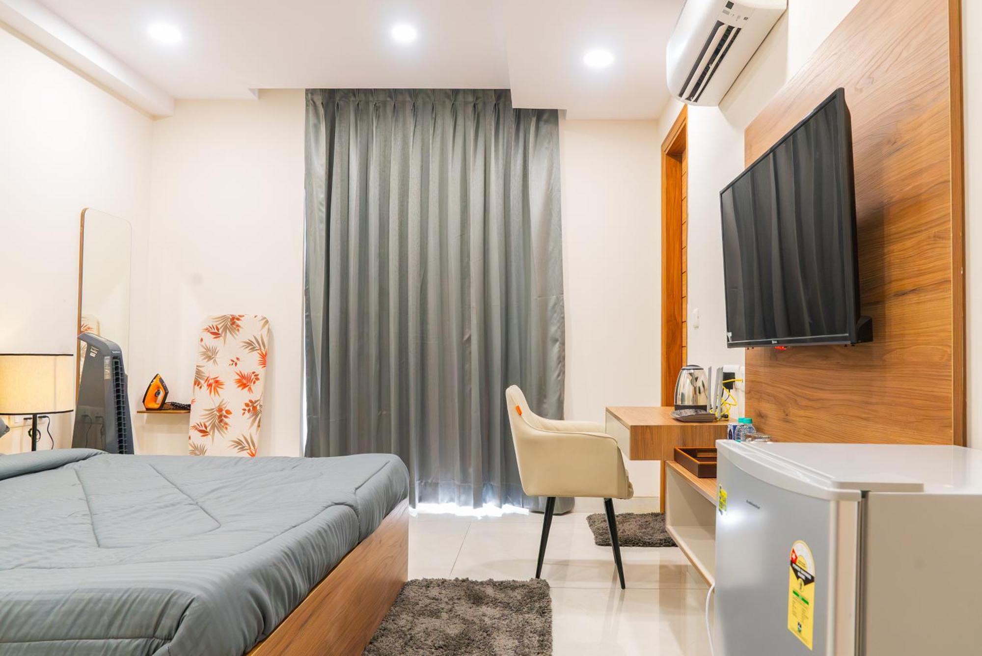 Housr Sector 45 Gurgaon Near Artemis Hospital Hotel Exterior photo