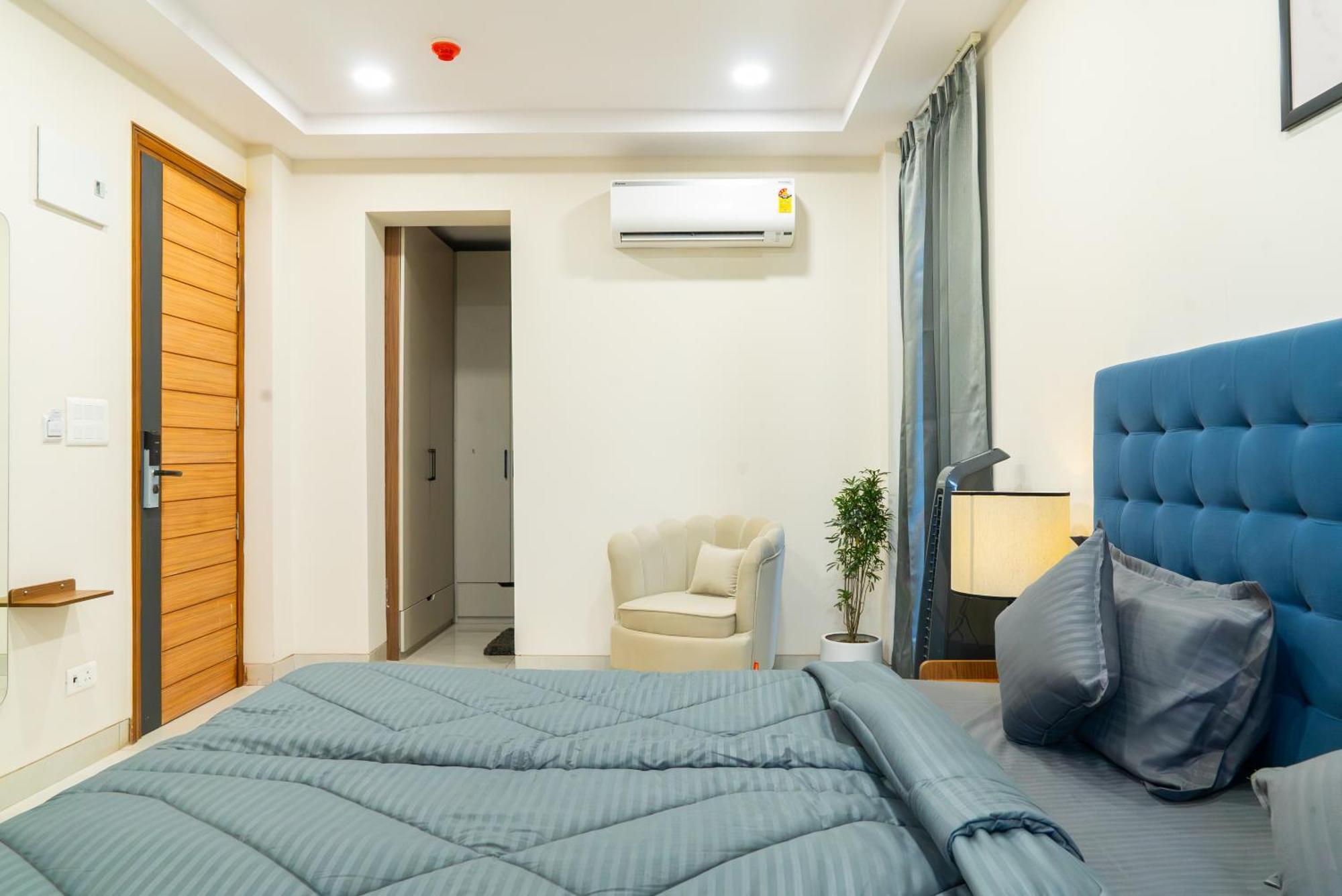Housr Sector 45 Gurgaon Near Artemis Hospital Hotel Exterior photo