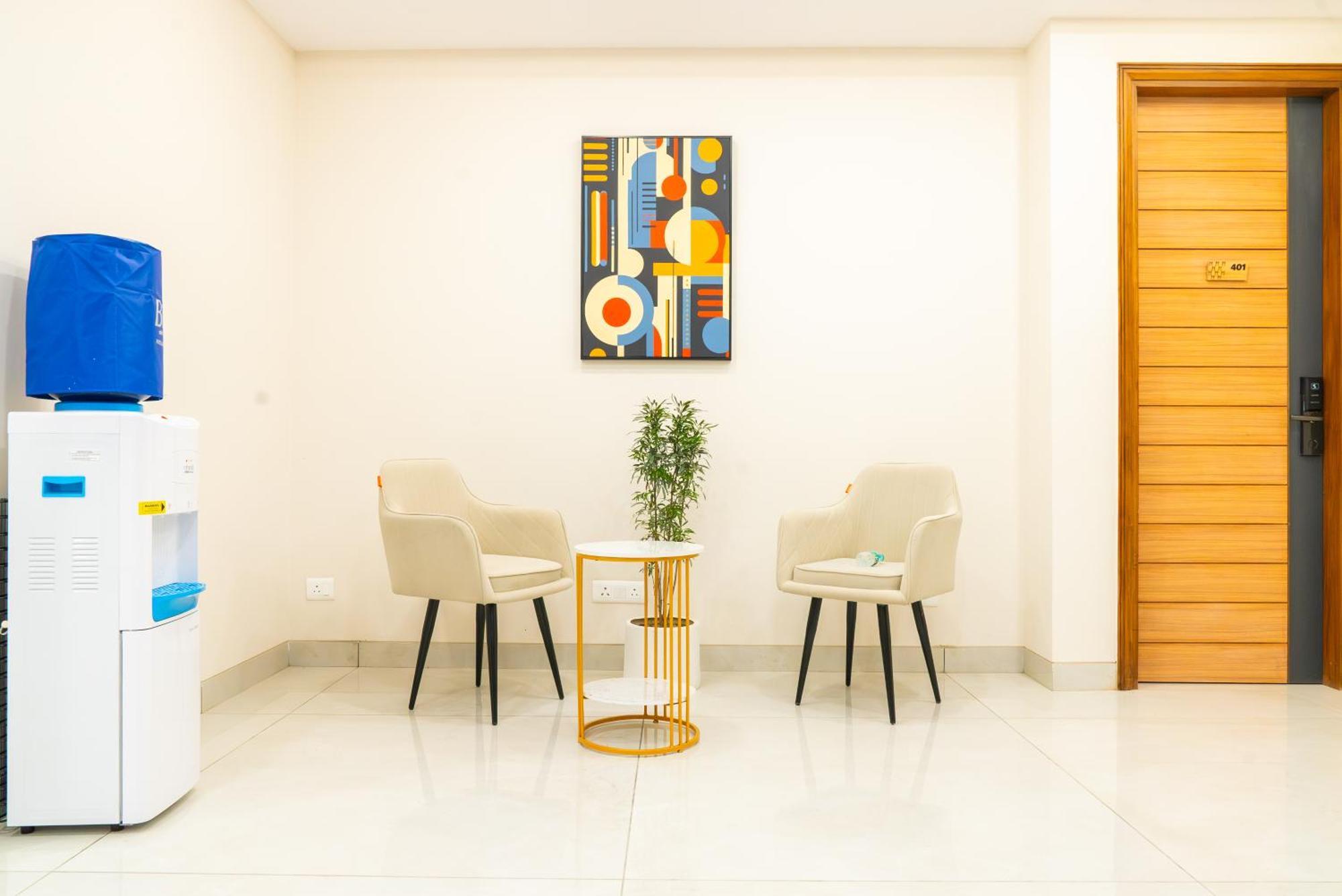 Housr Sector 45 Gurgaon Near Artemis Hospital Hotel Exterior photo